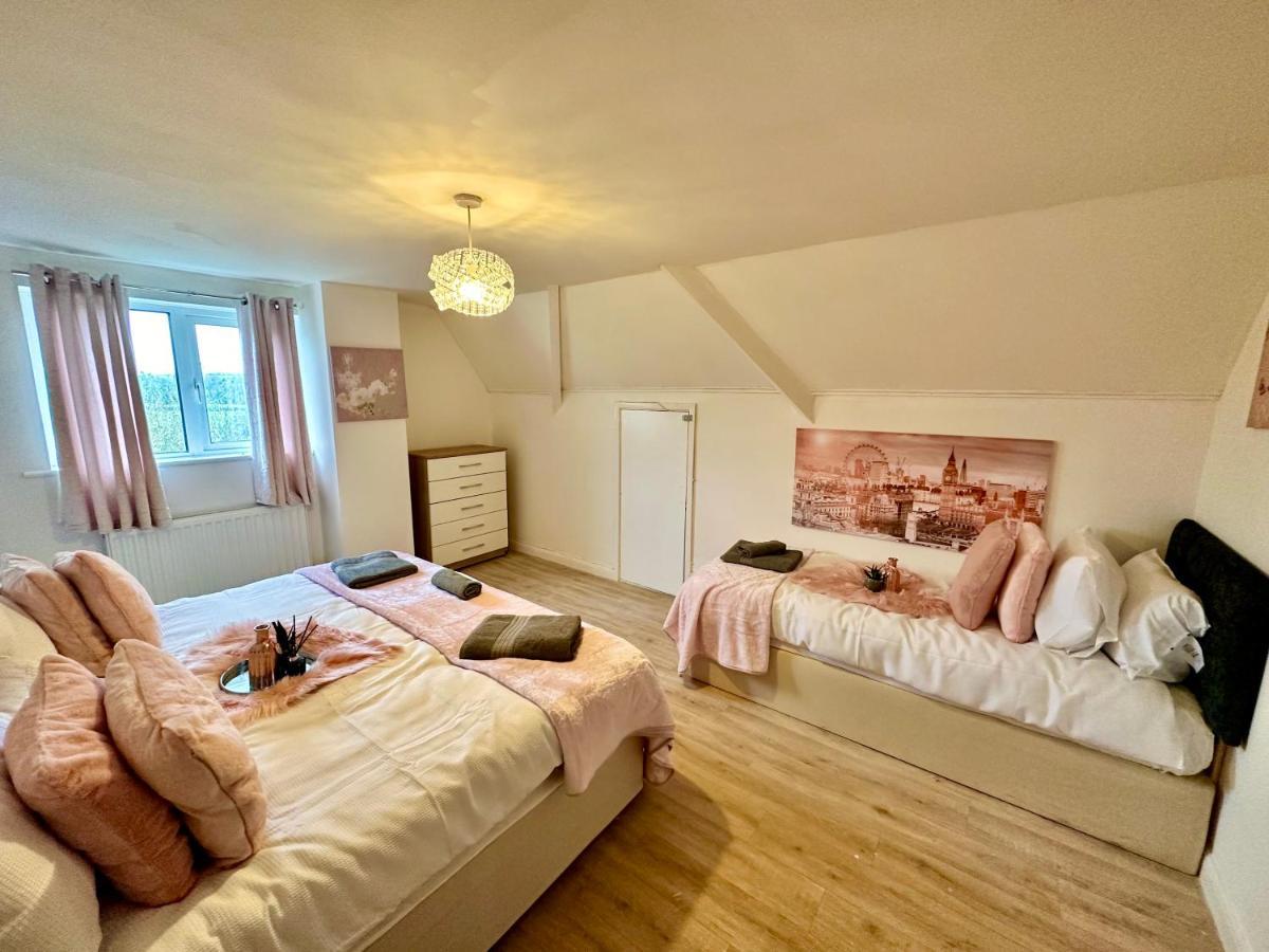 אברגאבני Three Bedroom Rural, Relaxing And Peaceful,Dogs Welcome! With Cymru Holidays מראה חיצוני תמונה