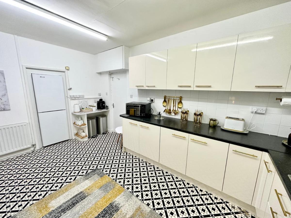 אברגאבני Three Bedroom Rural, Relaxing And Peaceful,Dogs Welcome! With Cymru Holidays מראה חיצוני תמונה